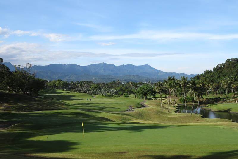 golf-jianan07 landscape view of a green fairway and rolling hills