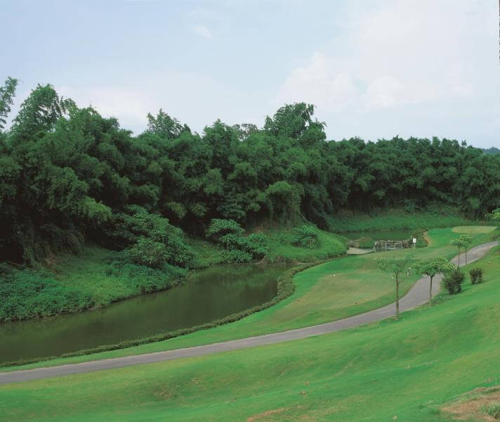 golf-jianan08 scenic view of the Chia Nan Golf Country Club