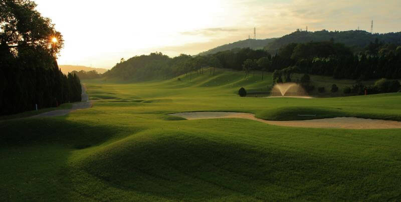 golf-hsinchu09 view of the rolling green fairways and hilly terrain