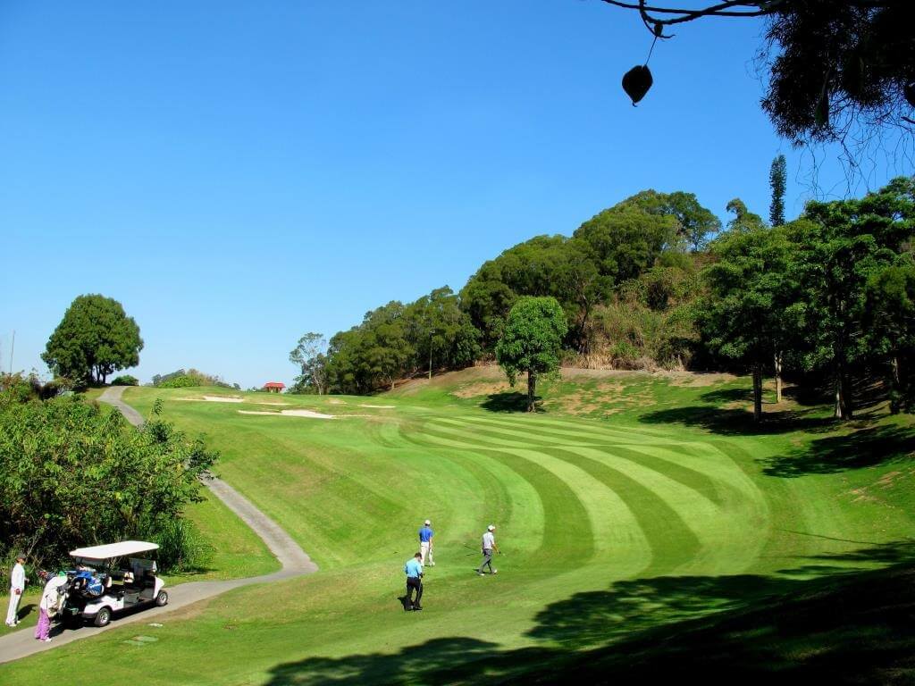 imgi_14_pic lush green fairway at the Wufeng Golf Club in Taiwan